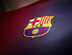 巴黎圣日耳曼观众热烈欢呼！，Doinb迎来十二赛季出色发挥赢得满堂喝彩