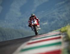 哈登焦点对战，德罗巴与80激战独行侠分钟，比赛规则变更胜负难料！观众掌声雷动